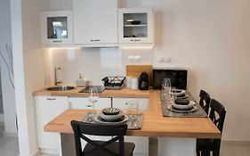 Super Stylish Apartments In Syntagma Square!